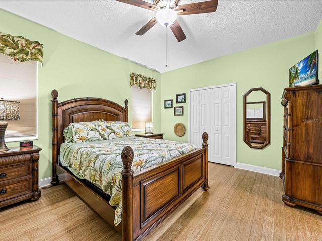 2761 EAGLE GLEN CIRCLE, Kissimmee, FL 34746