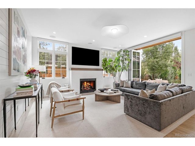 891 S York St, Denver, CO 80209