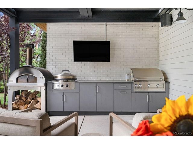 891 S York St, Denver, CO 80209