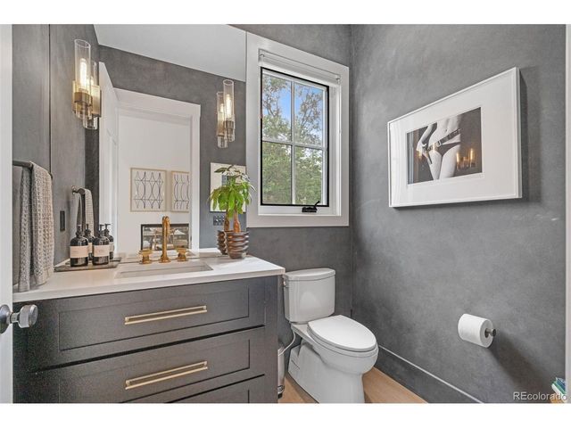 891 S York St, Denver, CO 80209