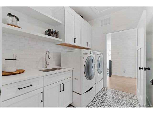 891 S York St, Denver, CO 80209