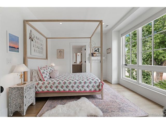 891 S York St, Denver, CO 80209