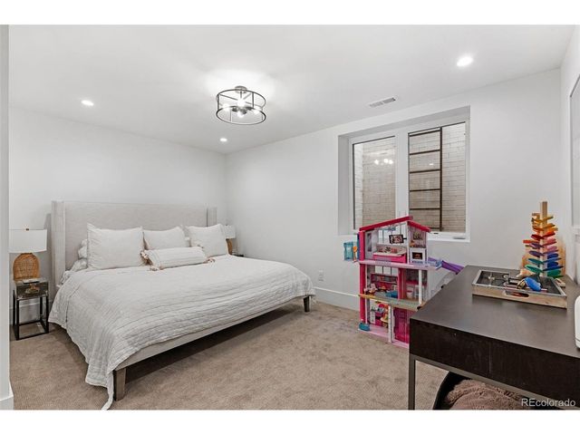 891 S York St, Denver, CO 80209