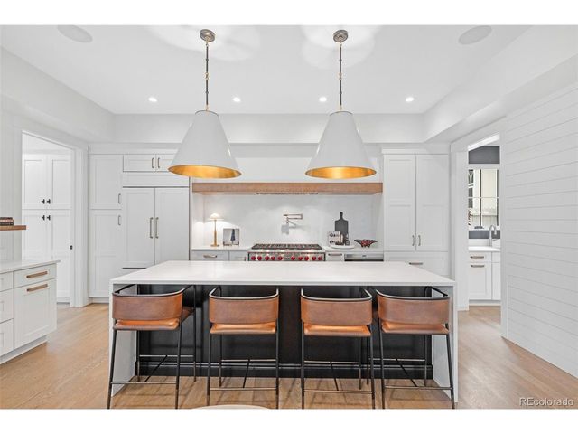 891 S York St, Denver, CO 80209