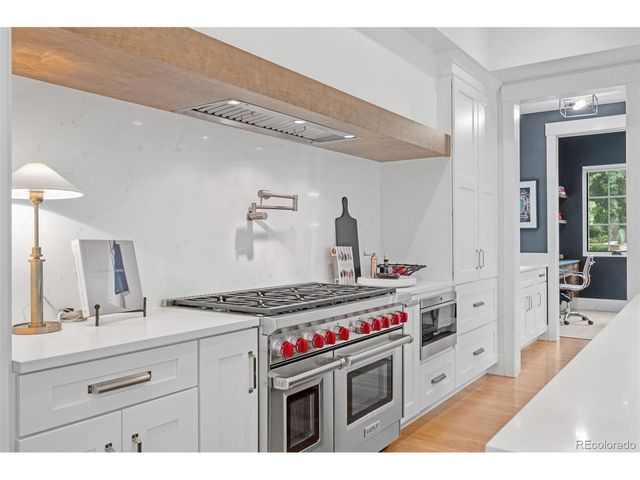 891 S York St, Denver, CO 80209