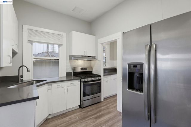 2327 N St, Sacramento, CA 95816