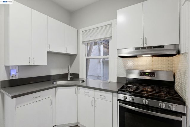 2327 N St, Sacramento, CA 95816