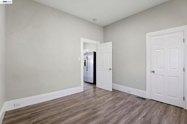 2327 N St, Sacramento, CA 95816