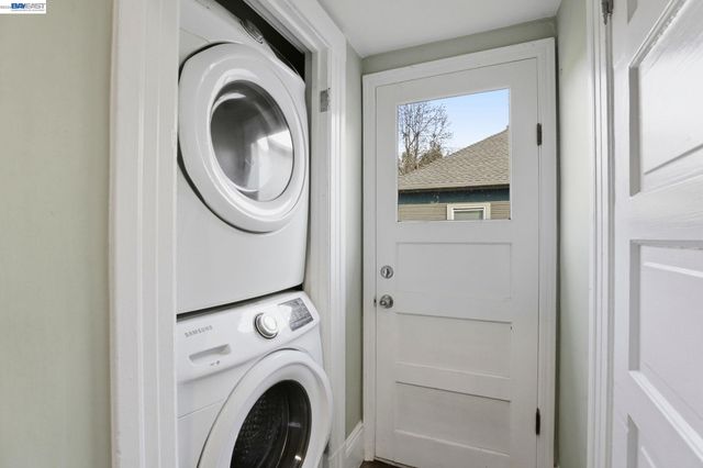 2327 N St, Sacramento, CA 95816