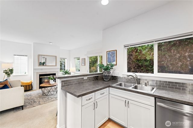 562 S 51st Court, Renton, WA 98055