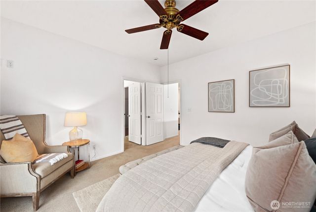 562 S 51st Court, Renton, WA 98055