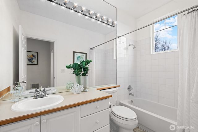 562 S 51st Court, Renton, WA 98055