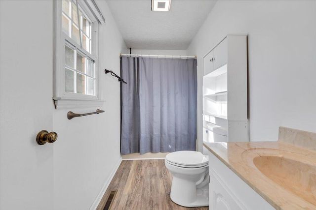 397 Commonwealth RD, Galax, VA 24333