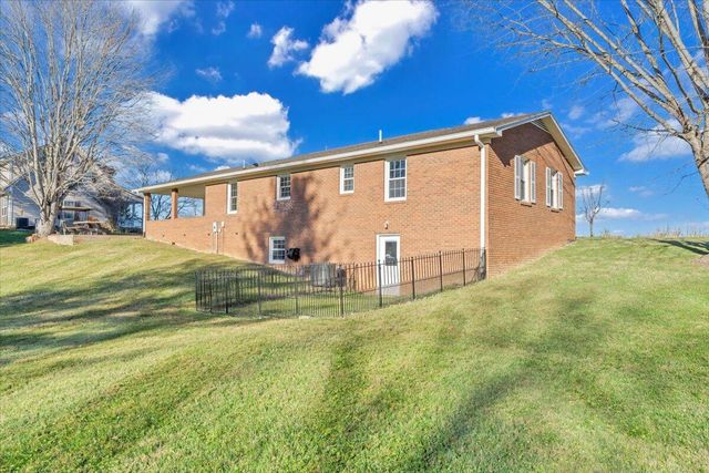 397 Commonwealth RD, Galax, VA 24333