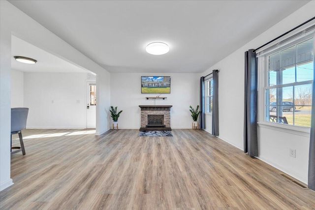 397 Commonwealth RD, Galax, VA 24333