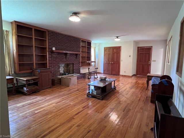 1394 Forrest Drive, Mount Airy, NC 27030