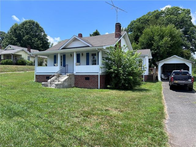 1394 Forrest Drive, Mount Airy, NC 27030