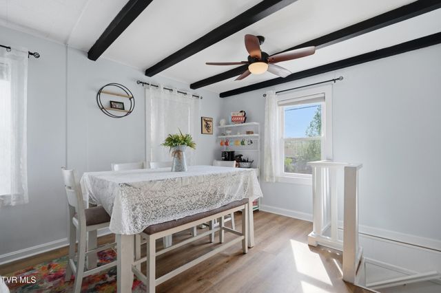 450 South Riverside Drive, Elizabethton, TN 37643