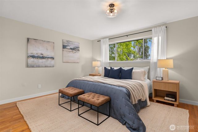 10417 17th Avenue SW, Seattle, WA 98146