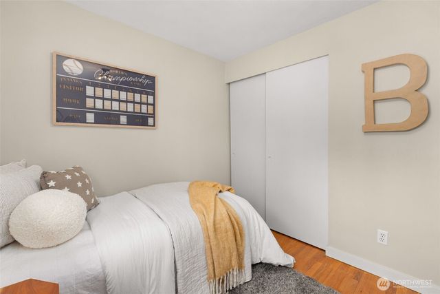 10417 17th Avenue SW, Seattle, WA 98146