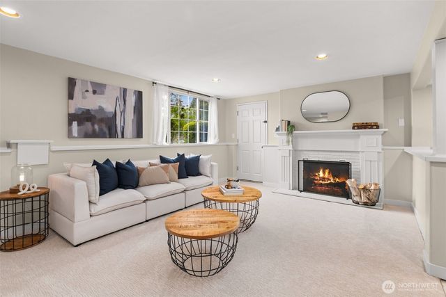10417 17th Avenue SW, Seattle, WA 98146