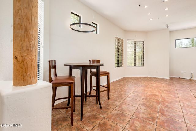 6088 E KNOLLS Way N, Cave Creek, AZ 85331