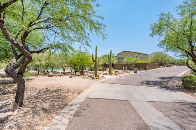 6088 E KNOLLS Way N, Cave Creek, AZ 85331