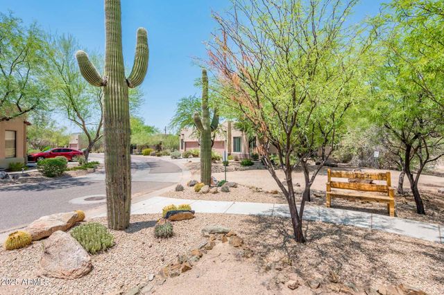 6088 E KNOLLS Way N, Cave Creek, AZ 85331