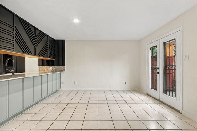 7125 Fair Oaks Avenue 12, Dallas, TX 75231