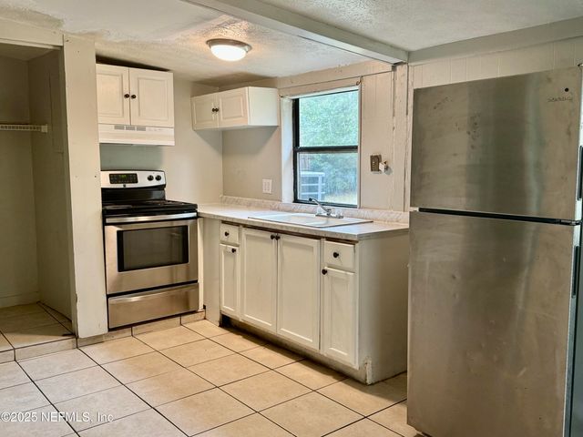 5213 MCMANUS Drive, Jacksonville, FL 32210