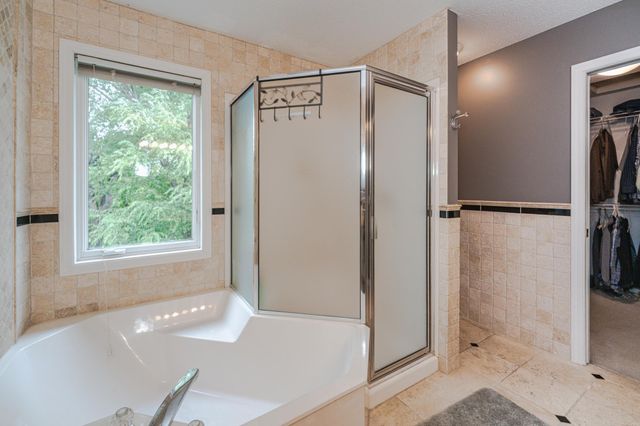 8348 Foxberry Drive, Savage, MN 55378
