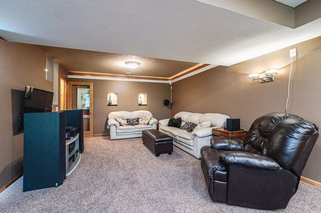 8348 Foxberry Drive, Savage, MN 55378