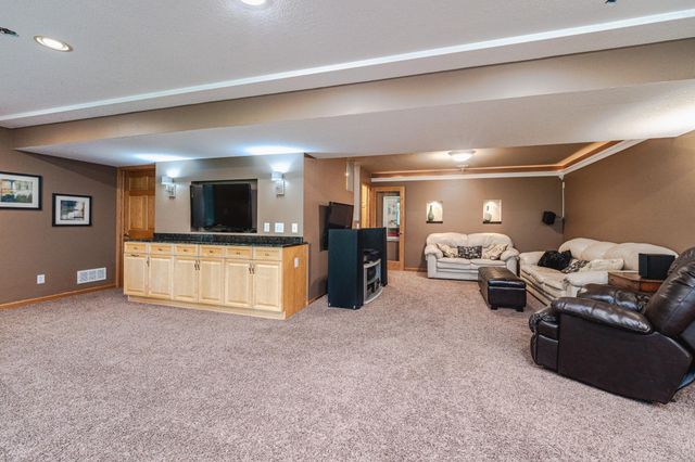 8348 Foxberry Drive, Savage, MN 55378