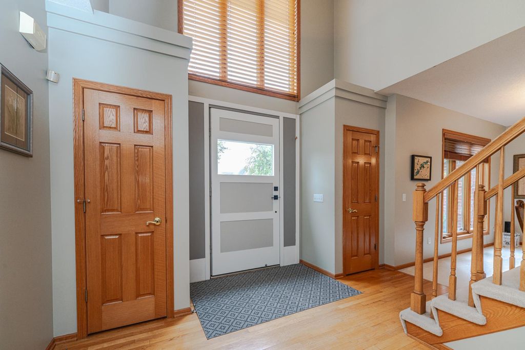 8348 Foxberry Drive, Savage, MN 55378 — photo 5