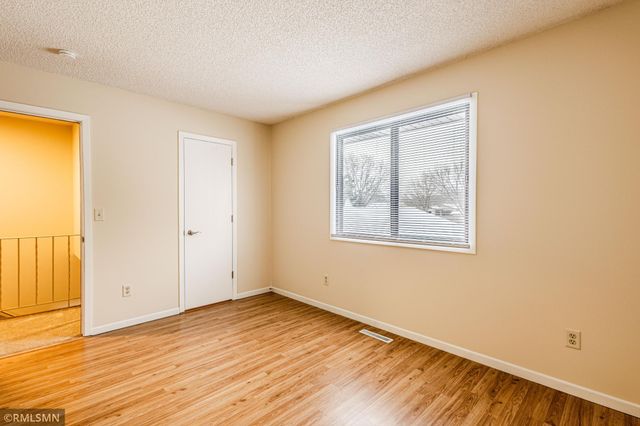 6631 84th Court N, Brooklyn Park, MN 55445