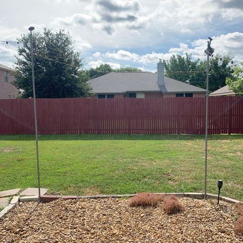 208 N Rolling Meadows Drive N, Wylie, TX 75098