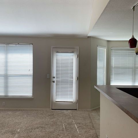 208 N Rolling Meadows Drive N, Wylie, TX 75098