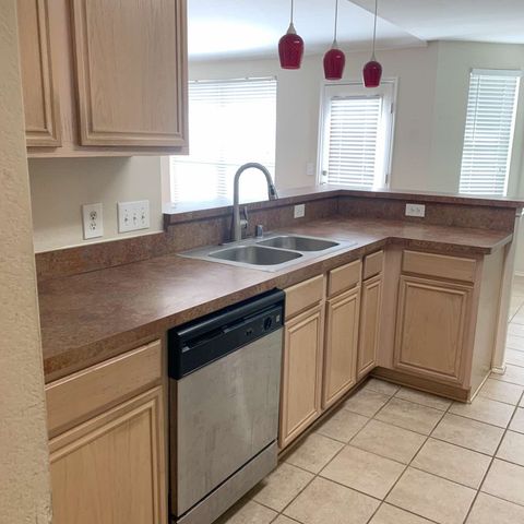 208 N Rolling Meadows Drive N, Wylie, TX 75098
