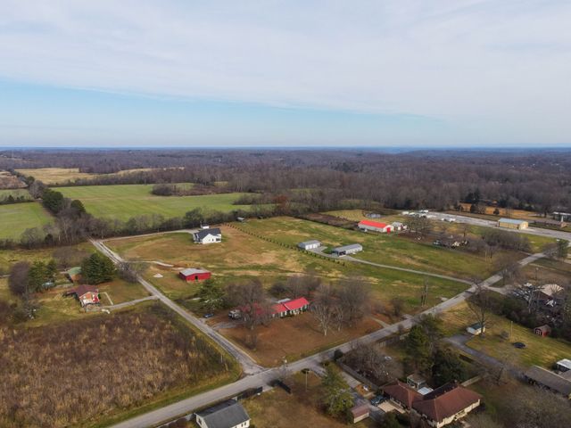 120 Twilla Ln, Smithville, TN 37166