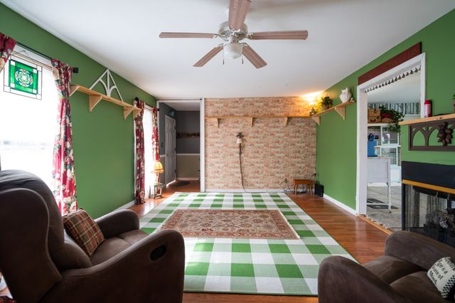 120 Twilla Ln, Smithville, TN 37166