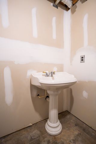 120 Twilla Ln, Smithville, TN 37166