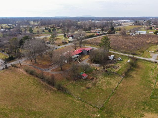 120 Twilla Ln, Smithville, TN 37166