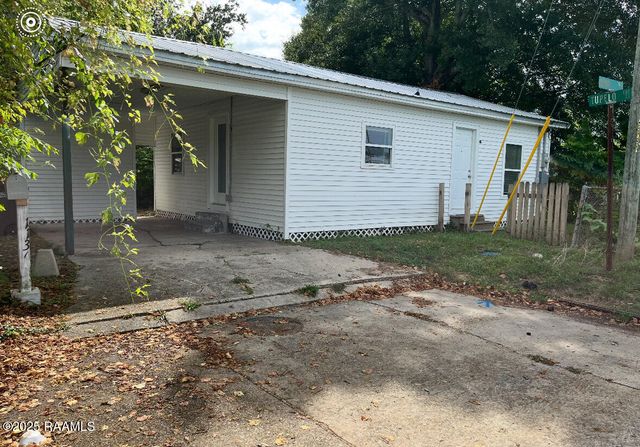1136 Tupelo Street, New Iberia, LA 70560