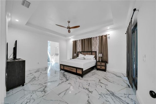 15361 River Cove CT, North Fort Myers, FL 33917