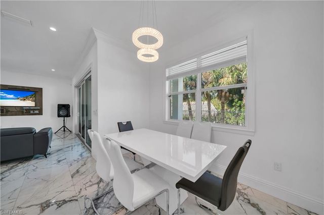 15361 River Cove CT, North Fort Myers, FL 33917