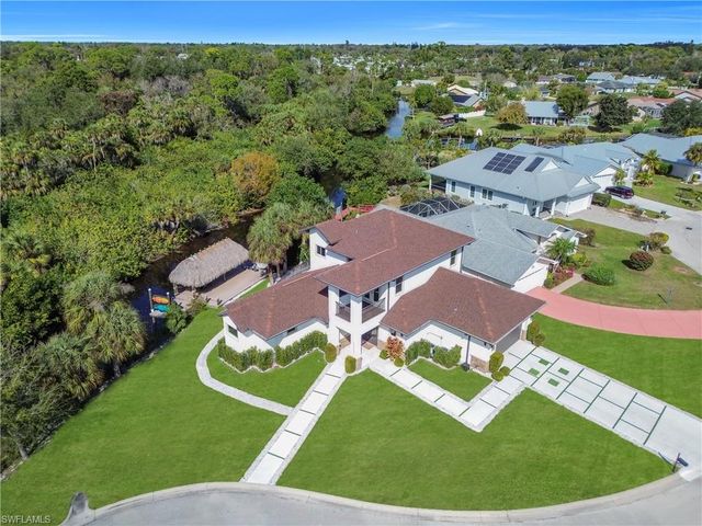 15361 River Cove CT, North Fort Myers, FL 33917