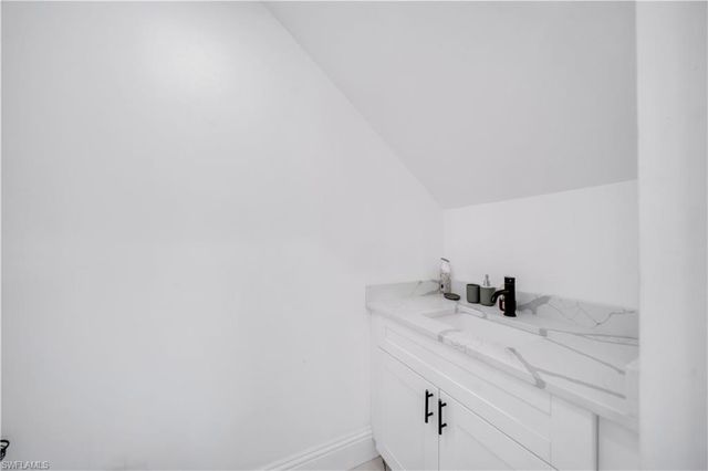 15361 River Cove CT, North Fort Myers, FL 33917