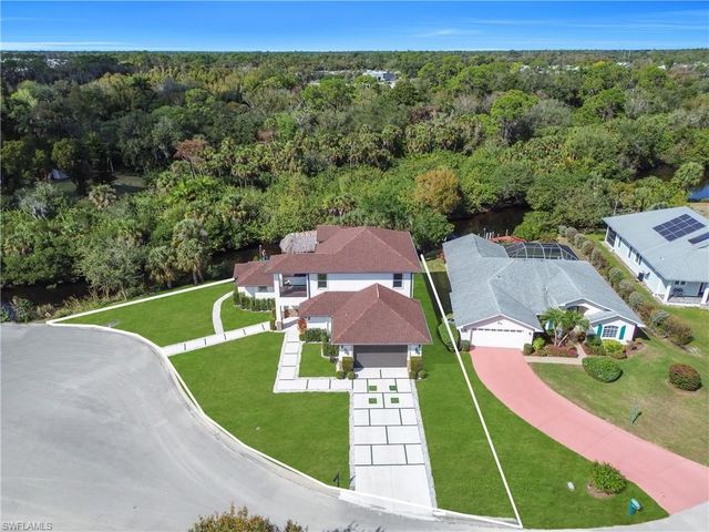 15361 River Cove CT, North Fort Myers, FL 33917