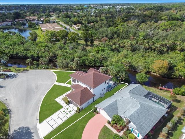 15361 River Cove CT, North Fort Myers, FL 33917