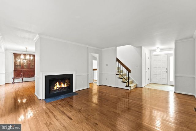 2597 TREE HOUSE DR, Woodbridge, VA 22192